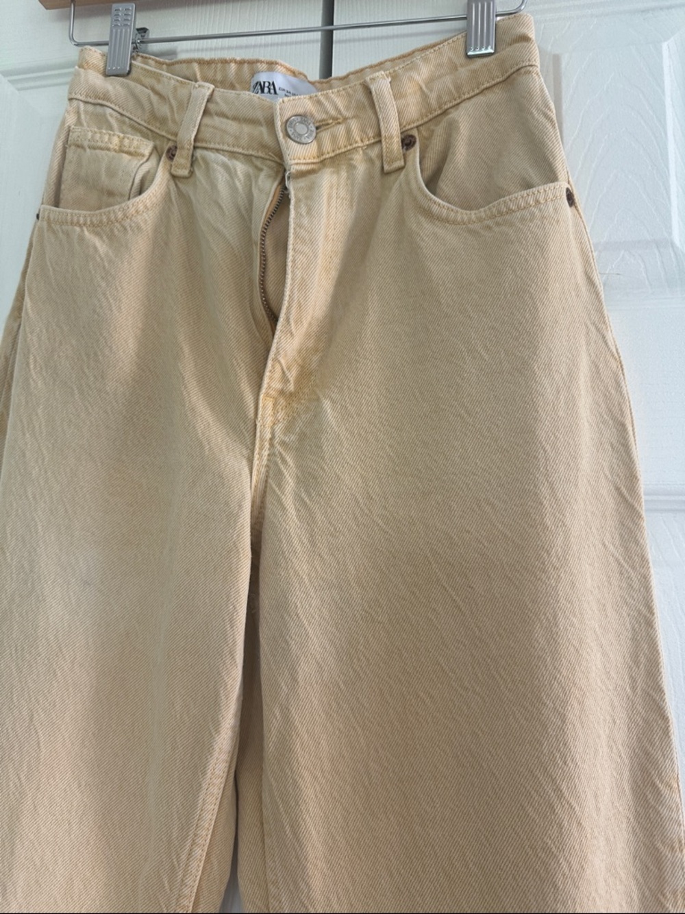 Zara Straight-Leg Jeans in Beige - Picture 4 of 4